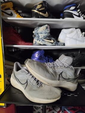 🔥 Nike Pegasus Air Zoom 39 Running Shoes - Light Gray with Black Swoosh